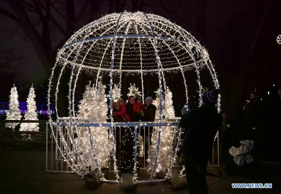 U.S.-CHICAGO-LINCOLN PARK ZOO-ILLUMINATION-CHRISTMAS