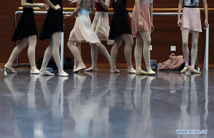 CHINA-SHENYANG-LIAONING BALLET TROUPE (CN)