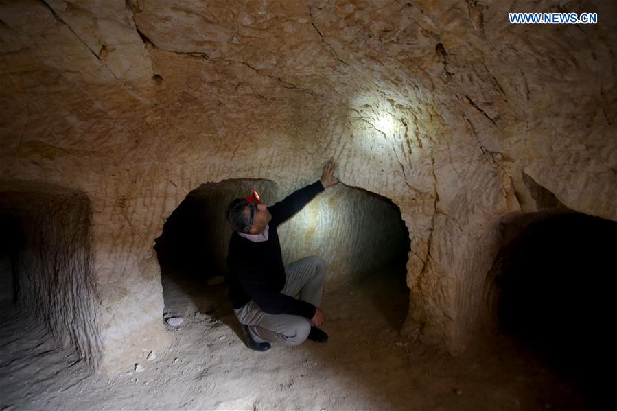 MIDEAST-NABLUS-ARCHAEOLOGY-CEMETERY