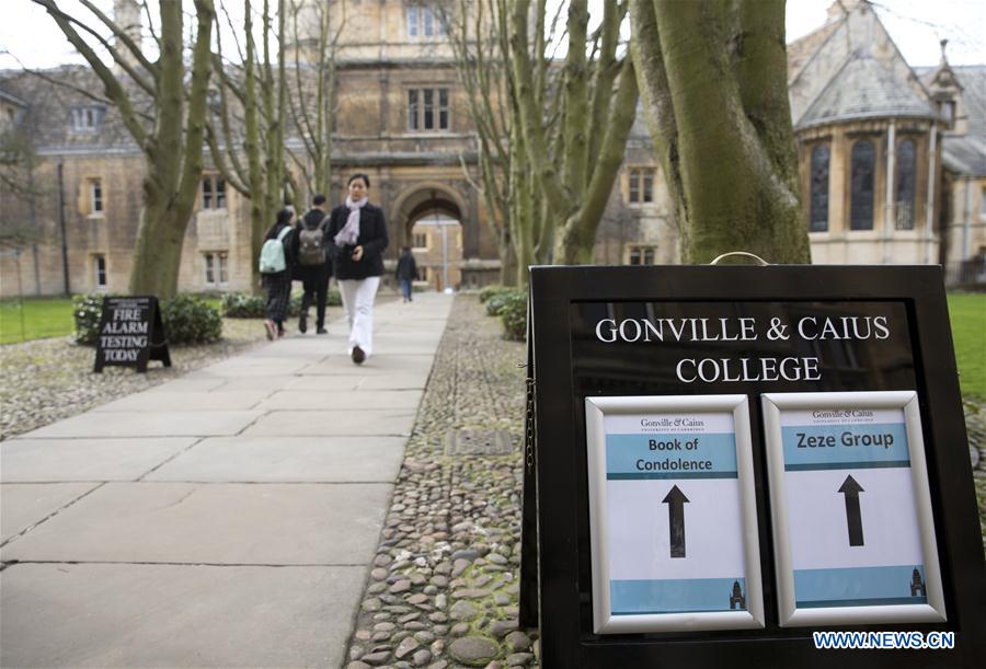 BRITAIN-CAMBRIDGE-STEPHEN HAWKING-TRIBUTE-PAYING