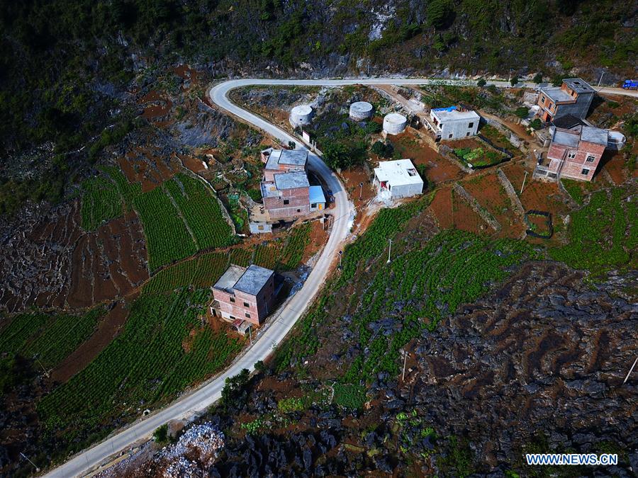 CHINA-GUANGXI-VILLAGES-ROADS (CN)