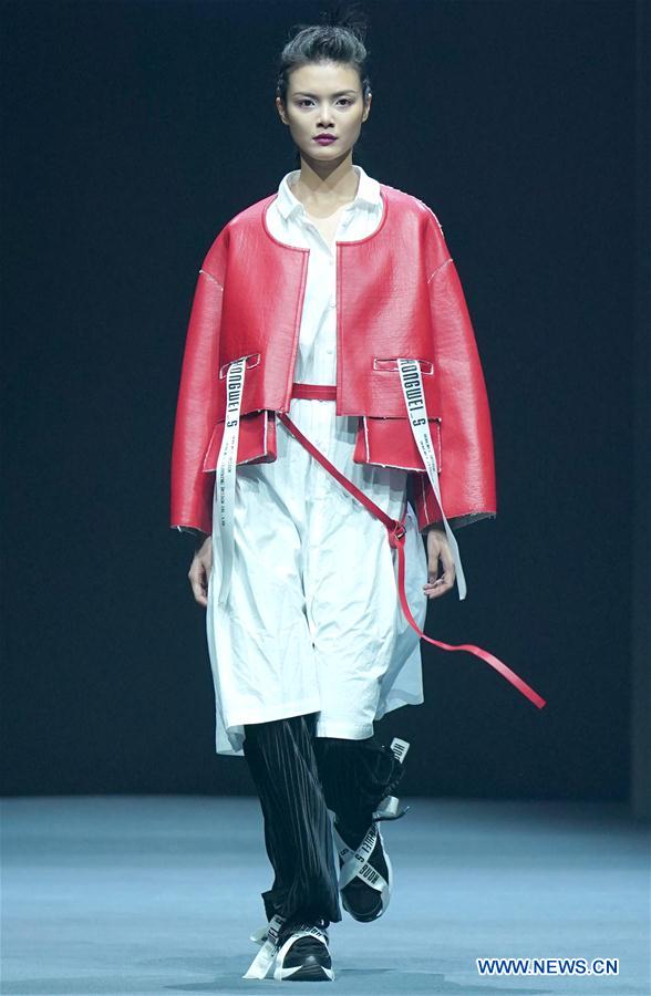 CHINA-BEIJING-FASHION WEEK-SHI HONGWEI (CN)