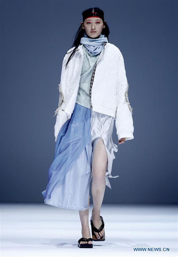 CHINA-BEIJING-GRADUATE FASHION WEEK (CN)