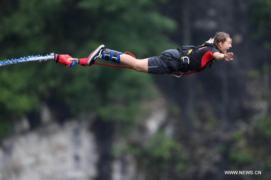 #CHINA-HUNAN-ZHANGJIAJIE-BUNGEE JUMPING (CN)