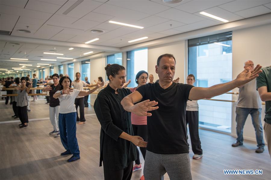 ISRAEL-TEL AVIV-TAI CHI