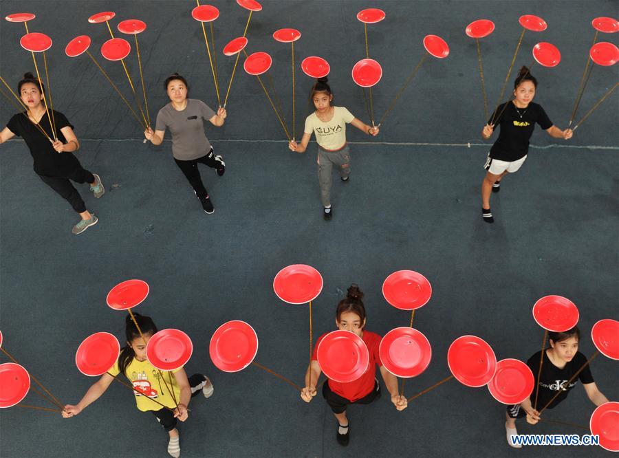 CHINA-HEBEI-CANGZHOU-ACROBATICS (CN)