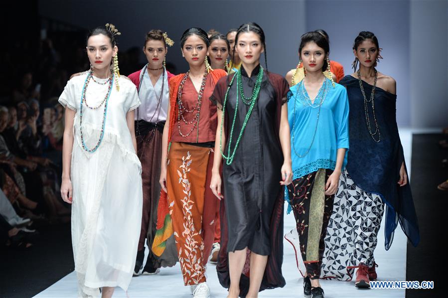 INDONESIA-JAKARTA-FASHION WEEK-OBIN