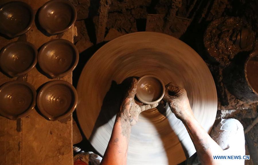 NEPAL-BHAKTAPUR-TIHAR FESTIVAL-POTTERY