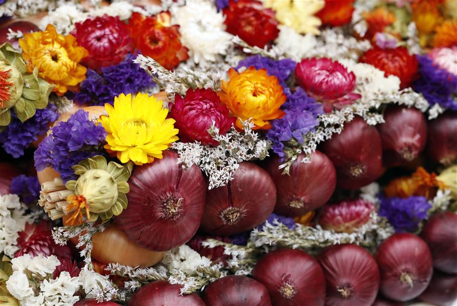 SWITZERLAND-BERN-ONION MARKET-FESTIVAL