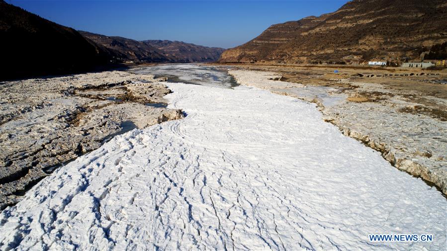 CHINA-SHAANXI-FROZEN HUKOU WATERFALL (CN)