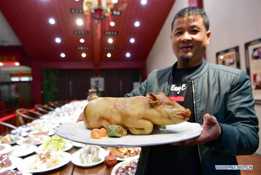 CHINA-FUZHOU-FEAST-STONE CARVING (CN)