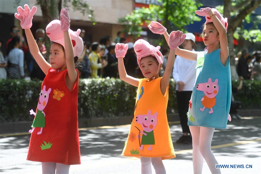 CHINA-HANGZHOU-CARTOON-PARADE (CN)