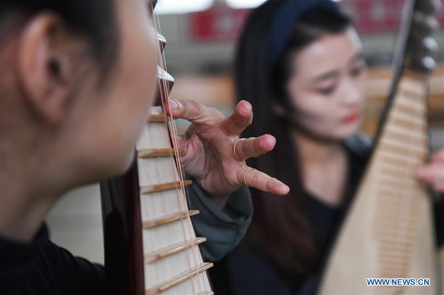 CHINA-MUSICAL INSTRUMENTS-GANSU-PIPA (CN)