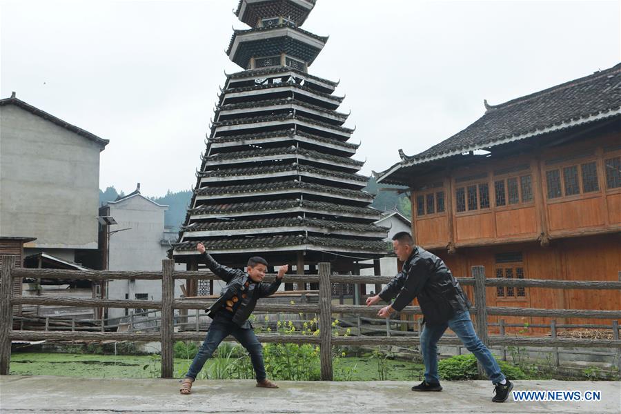 (SP)CHINA-GUIZHOU-LIPING-SIZHAI VILLAGE-TRADITIONAL WRESTLING (CN)