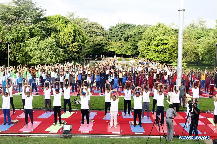 SRI LANKA-COLOMBO-YOGA