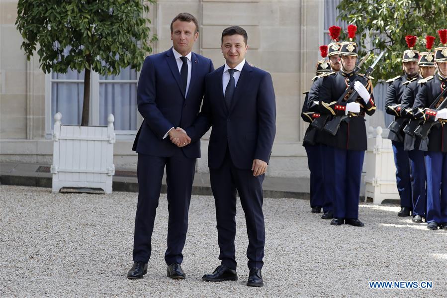 FRANCE-PARIS-PRESIDENT-UKRAINE-PRESIDENT-MEETING