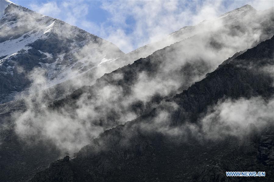 XINHUA PHOTOS OF THE DAY