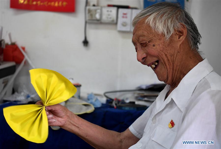 CHINA-ANHUI-HEXIAN COUNTY-ELDER-VOLUNTEER FOR LEFT-BEHIND CHILDREN (CN)