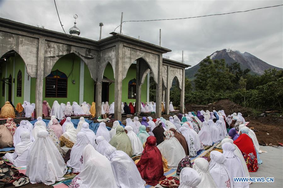 INDONESIA-NORTH SUMATRA-EID AL-ADHA-PRAY