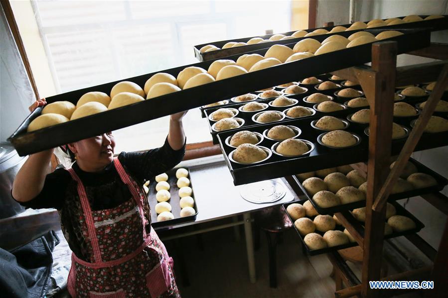 CHINA-INNER MONGOLIA-RUSSIAN BREAD SHOP (CN)