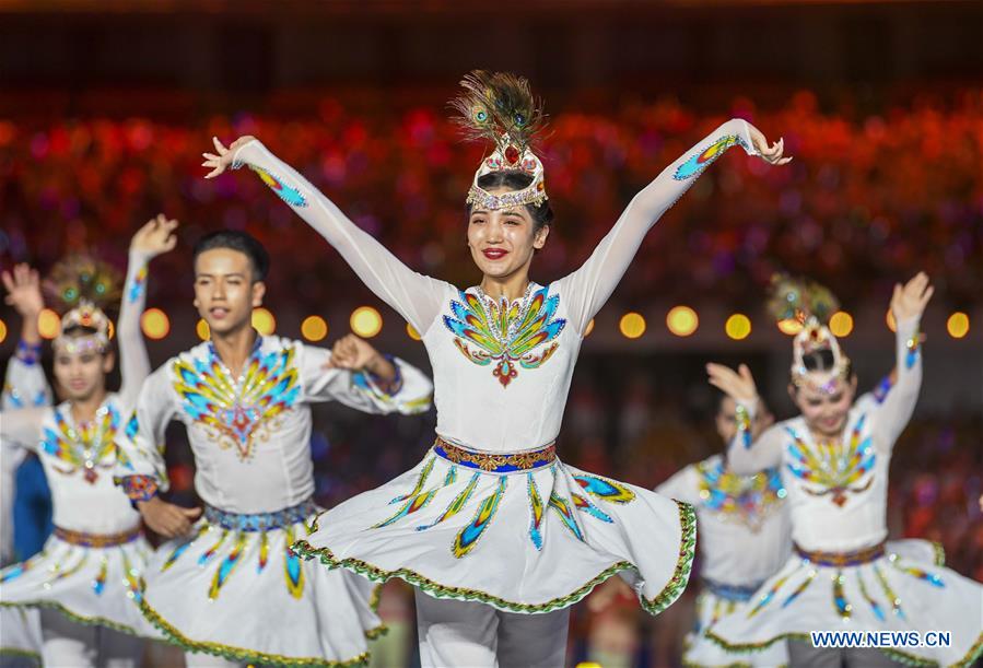 (SP)CHINA-ZHENGZHOU-NATIONAL TRADITIONAL GAMES OF ETHNIC MINORITIES-OPENING CEREMONY (CN)