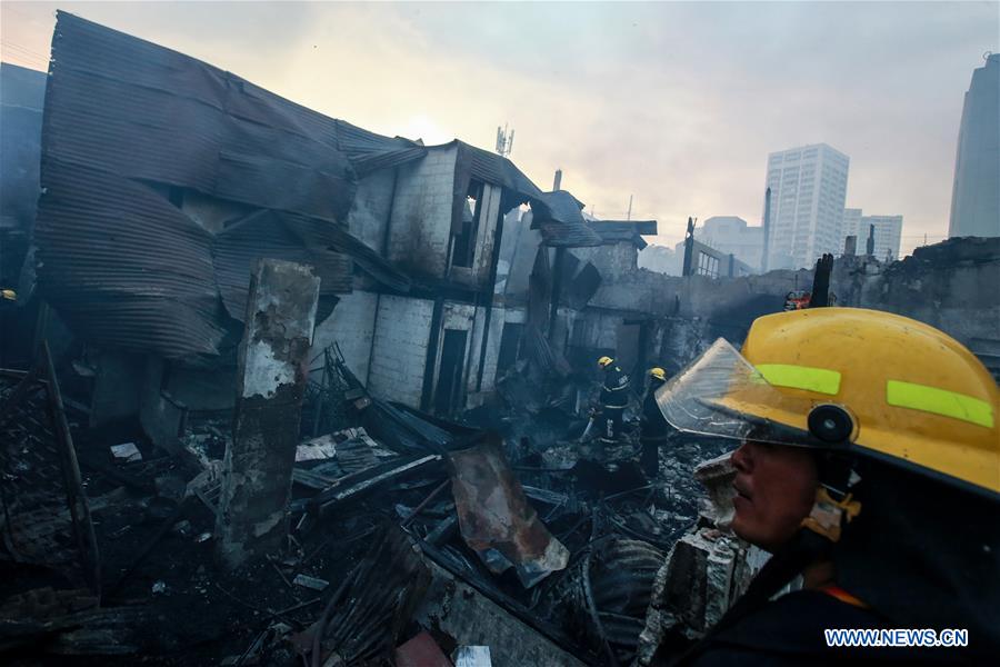 PHILIPPINES-MANILA-RESIDENTIAL AREA-FIRE