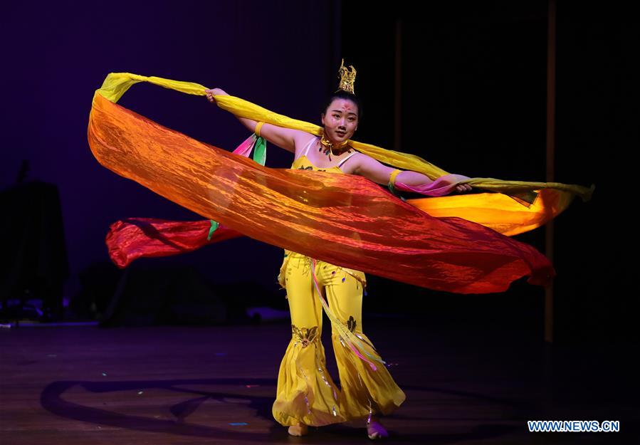 U.S.-CHICAGO-CHINA-STUDENTS-GALA