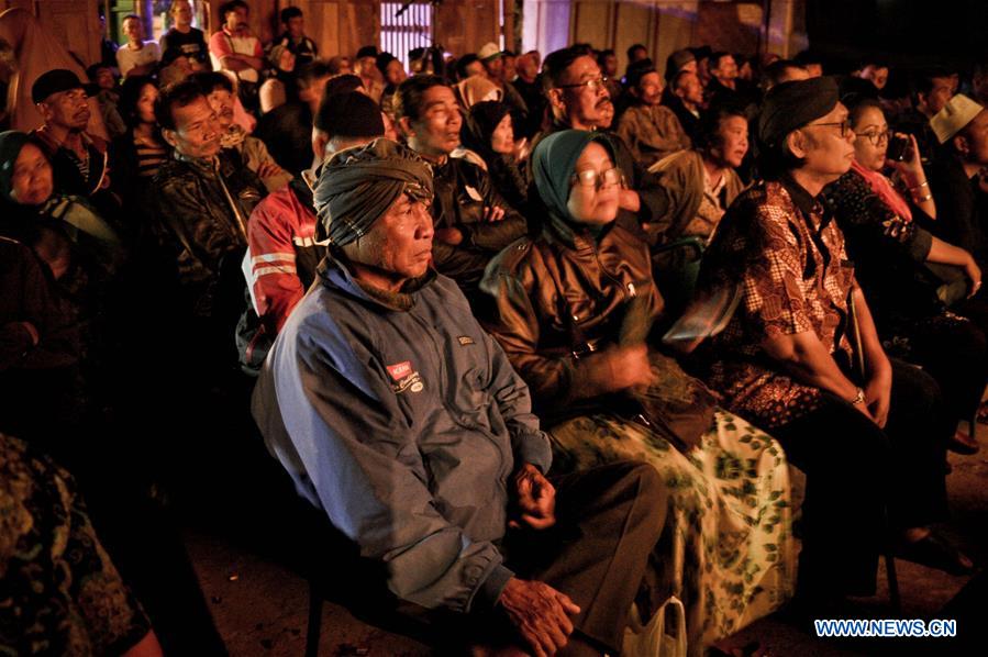 INDONESIA-YOGYAKARTA-JAVANESE TRADITIONAL FOLK THEATER