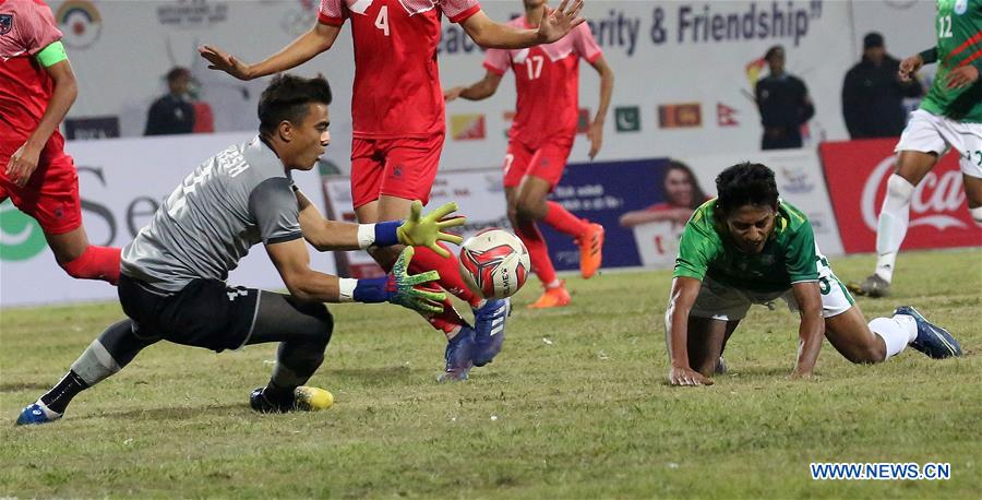 (SP)NEPAL-KATHMANDU-13TH SOUTH ASIAN GAMES-FOOTBALL