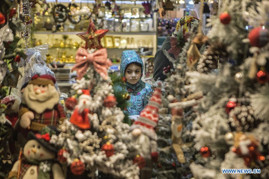 IRAN-TEHRAN-CHRISTMAS-PREPARATION