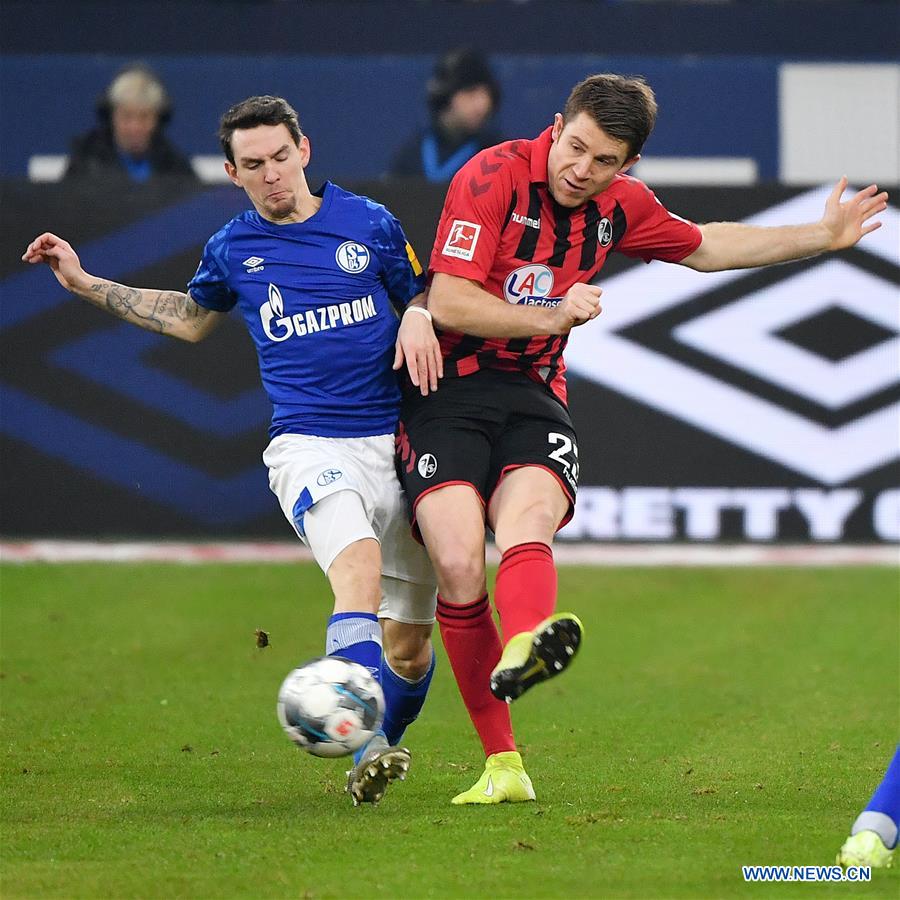 (SP)GERMANY-GELSENKIRCHEN-FOOTBALL-BUNDESLIGA-SCHALKE 04 VS FREIBURG