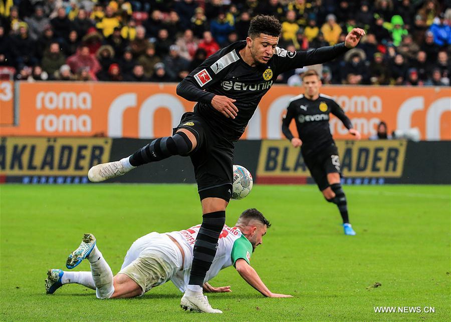 (SP)GERMANY-AUGSBURG-SOCCER-BUNDESLIGA-AUGSBURG VS DORTMUND