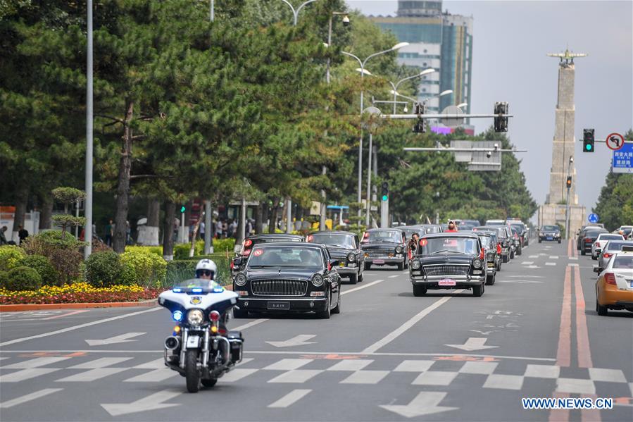 CHINA-JILIN-CHANGCHUN-CLASSIC CAR-PARADE (CN)